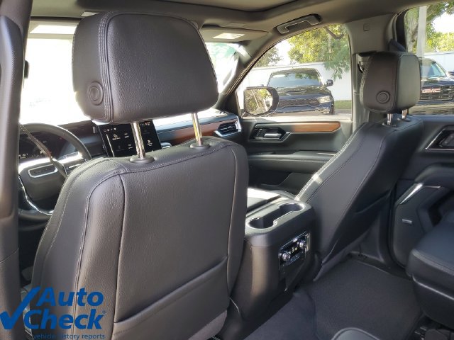 Used 2025 GMC Yukon XL Denali w/ Sun & Power Step Package RWD image 14