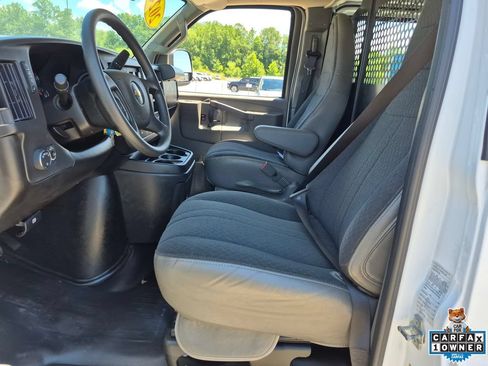 Certified 2024 Chevrolet Express 2500 w/ Driver Convenience Package RWD image 9