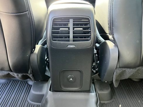 New 2025 Ford Escape SE image 13