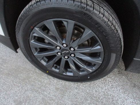 Certified 2023 Chevrolet Traverse RS image 9