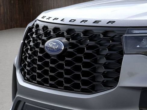 New 2026 Ford Explorer ST-Line w/ ST-Line Street Pack AWD/4WD image 17