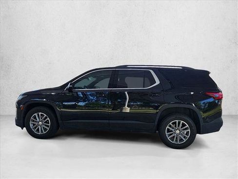 Used 2023 Chevrolet Traverse LT FWD image 8