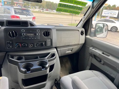 Used 2011 Ford E-150 and Econoline 150 image 19
