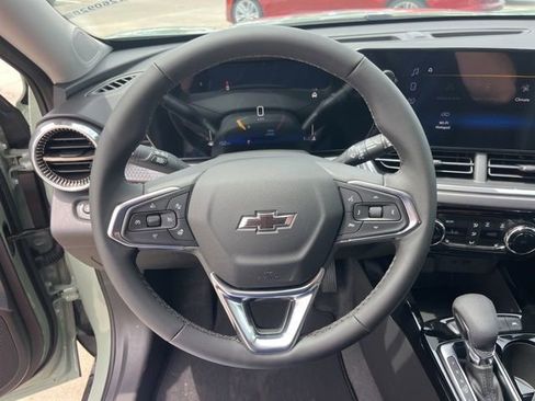 New 2026 Chevrolet Trax ACTIV w/ Driver Confidence Package FWD image 18