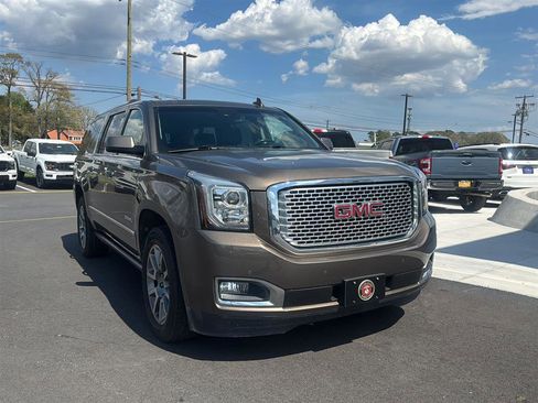 Used 2016 GMC Yukon XL Denali w/ Open Road Package image 5