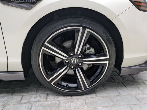 Used 2023 Honda Accord Sport image 11