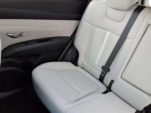 Used 2025 Hyundai Tucson SEL FWD image 16