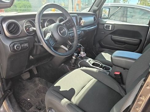 Used 2020 Jeep Wrangler Unlimited Sport AWD/4WD image 5
