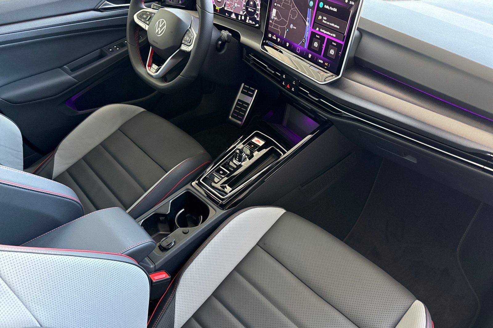 New 2026 Volkswagen GTI SE FWD image 15