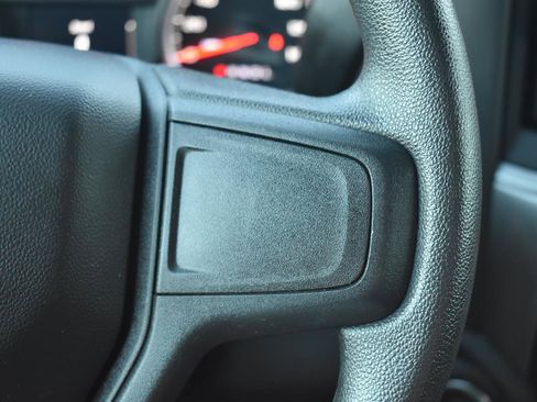 Used 2023 Chevrolet Silverado 1500 Custom image 39