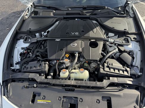 Used 2024 Nissan Z NISMO w/ Floor Mat Package image 35