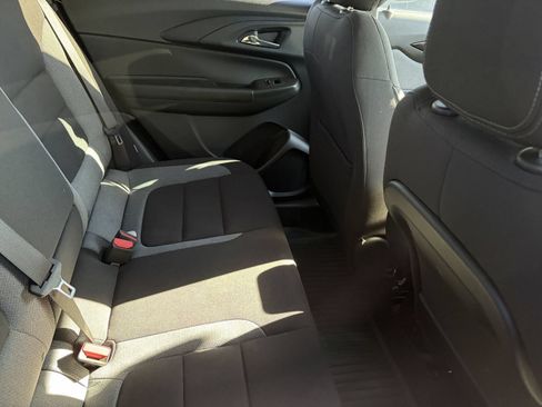 Used 2026 Chevrolet TrailBlazer LT w/ Convenience Package FWD image 9