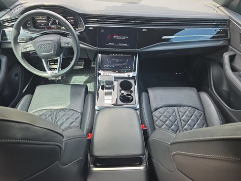 Used 2024 Audi SQ8 Premium Plus AWD/4WD image 9
