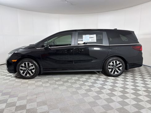 New 2026 Honda Odyssey EX-L image 2