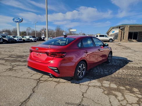 Used 2019 Kia Forte LXS image 8