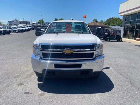 Used 2014 Chevrolet Silverado 3500 W/T RWD image 2
