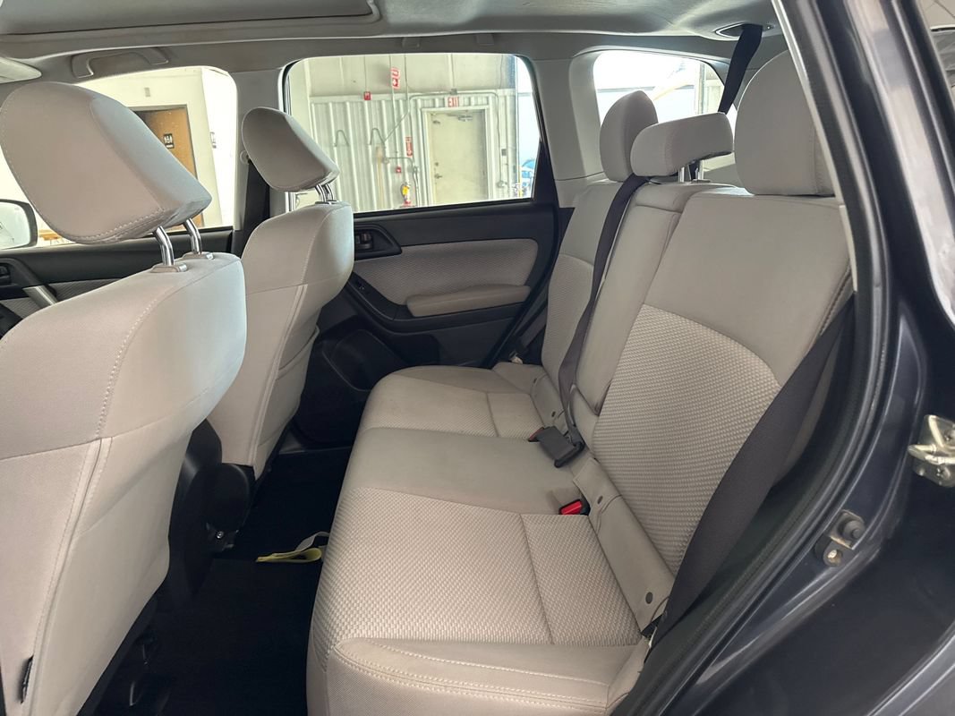 Used 2018 Subaru Forester 2.5i Premium w/ All-Weather Package AWD/4WD image 17