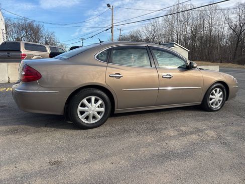 Used 2006 Buick LaCrosse CXL w/ Driver Confidence Package image 13