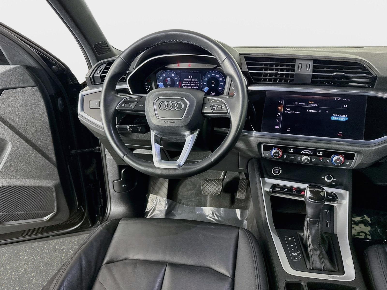 Used 2021 Audi Q3 2.0T Premium w/ Convenience Package AWD/4WD image 24