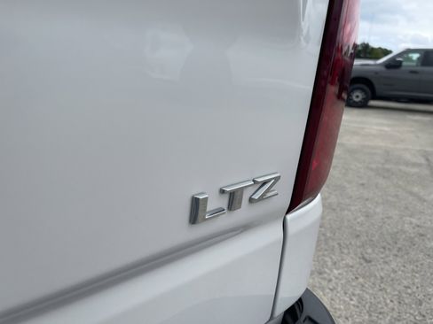 Used 2022 Chevrolet Silverado 1500 LTZ image 13