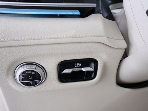 Used 2025 Mercedes-Benz EQS 450+ 4MATIC SUV image 13