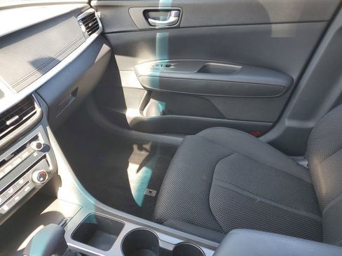 Used 2019 Kia Optima LX image 24