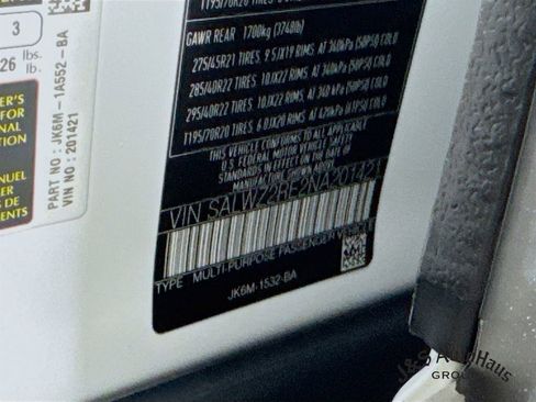 Used 2022 Land Rover Range Rover Sport SVR image 41