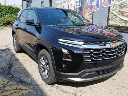 New 2027 Chevrolet Equinox LT w/ Convenience Package II AWD/4WD image 33