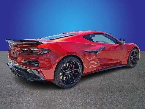 Used 2025 Chevrolet Corvette Z06 w/ Stealth Interior Trim Package RWD image 4