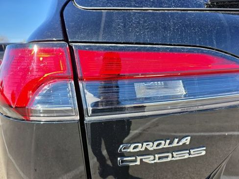 Used 2026 Toyota Corolla Cross XLE image 35