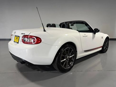 Used 2015 MAZDA MX-5 Miata Club RWD image 4