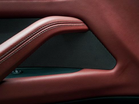 Used 2024 BMW M440i Convertible w/ Premium Package image 41