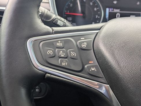 Used 2018 Chevrolet Equinox Premier FWD image 24