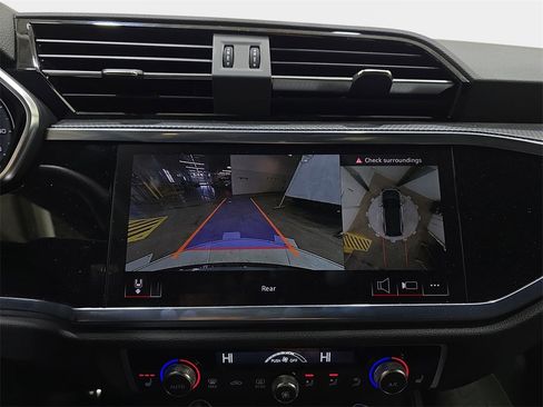 Certified 2025 Audi Q3 2.0T Premium Plus w/ Premium Plus Package image 26