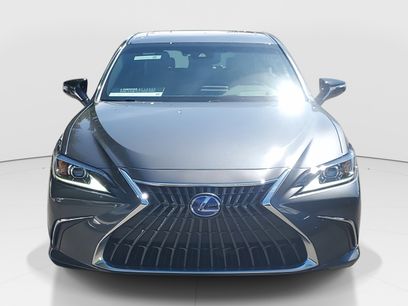 Certified 2022 Lexus ES 300h w/ Premium Package