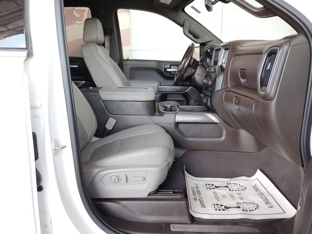 Used 2019 Chevrolet Silverado 1500 LTZ w/ LTZ Plus Package AWD/4WD image 12