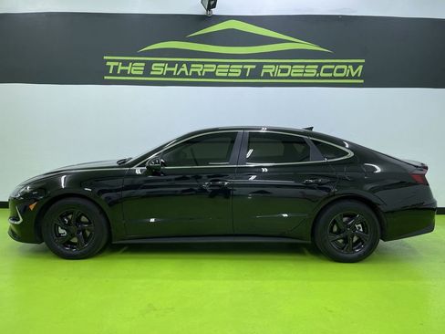 Used 2023 Hyundai Sonata SE w/ Preferred Accessory Package image 6