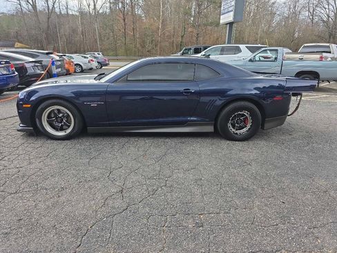 Used 2010 Chevrolet Camaro SS w/ LPO, Ground Effects Package image 3