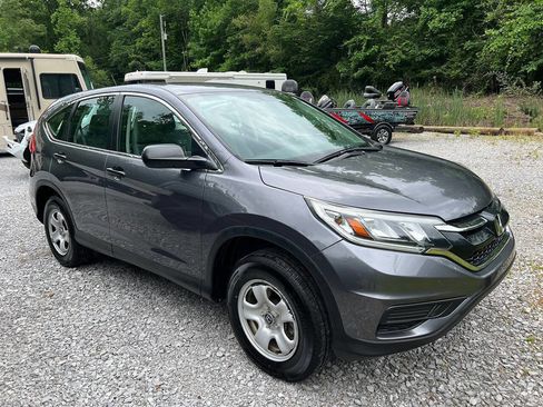 Used 2016 Honda CR-V LX image 6