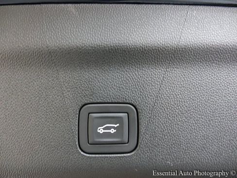 Used 2024 Cadillac Escalade V w/ LPO, ONYX Package image 26