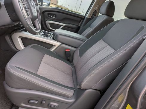 Certified 2024 Nissan Titan SV w/ SV Convenience Package image 14
