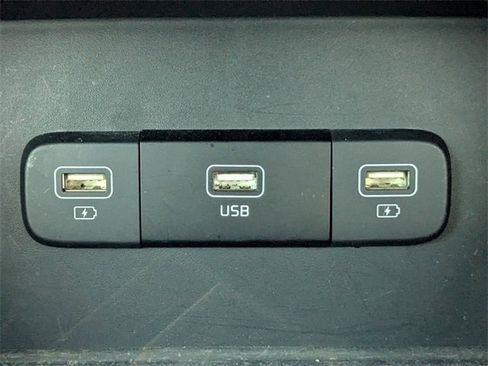 Certified 2024 Kia Carnival LX image 28