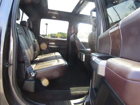 Used 2015 Ford F150 Platinum w/ Technology Package image 11