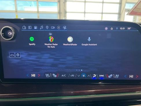 Used 2024 Chevrolet Traverse RS w/ LPO, Floor Liner Package image 32