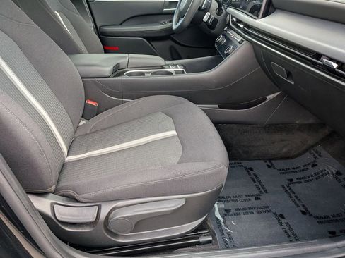 Used 2025 Hyundai Sonata SEL FWD image 31