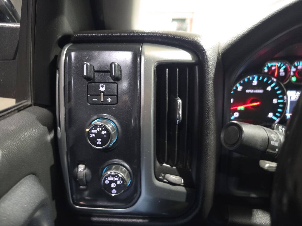 Used 2016 Chevrolet Silverado 1500 LT w/ All Star Edition AWD/4WD image 43