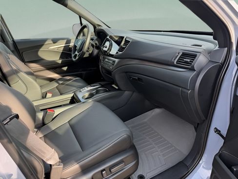 Certified 2023 Honda Passport EX-L image 28