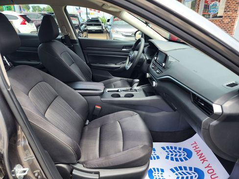 Used 2022 Nissan Altima 2.5 S image 7