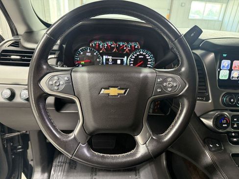 Used 2019 Chevrolet Suburban LT AWD/4WD image 19