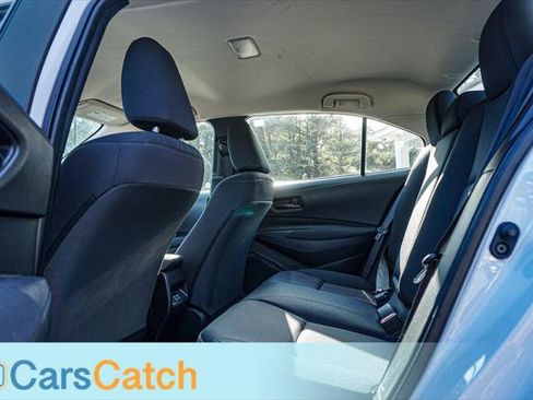 Used 2023 Toyota Corolla LE image 19